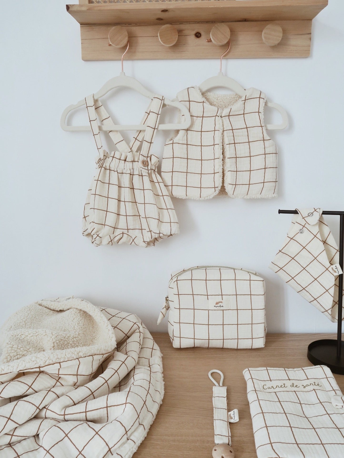 Gilet de berger réversible bébé COLLECTION LIGNES ET TÂCHES