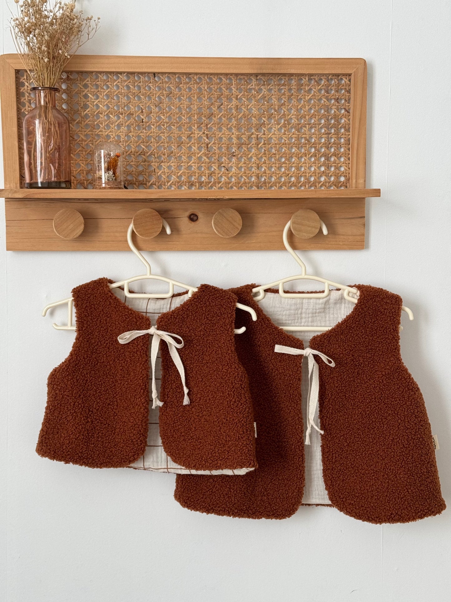Gilet de berger réversible bébé et enfant avec liens à nouer COLLECTION TEDDY