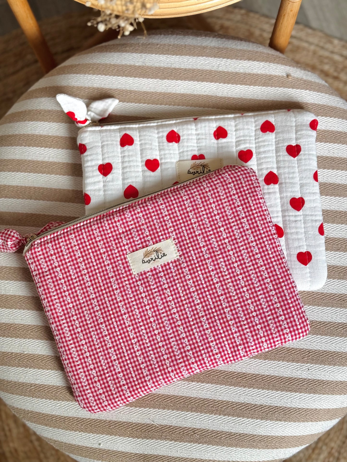 Pochette plate en gaze de coton COEUR ROUGE