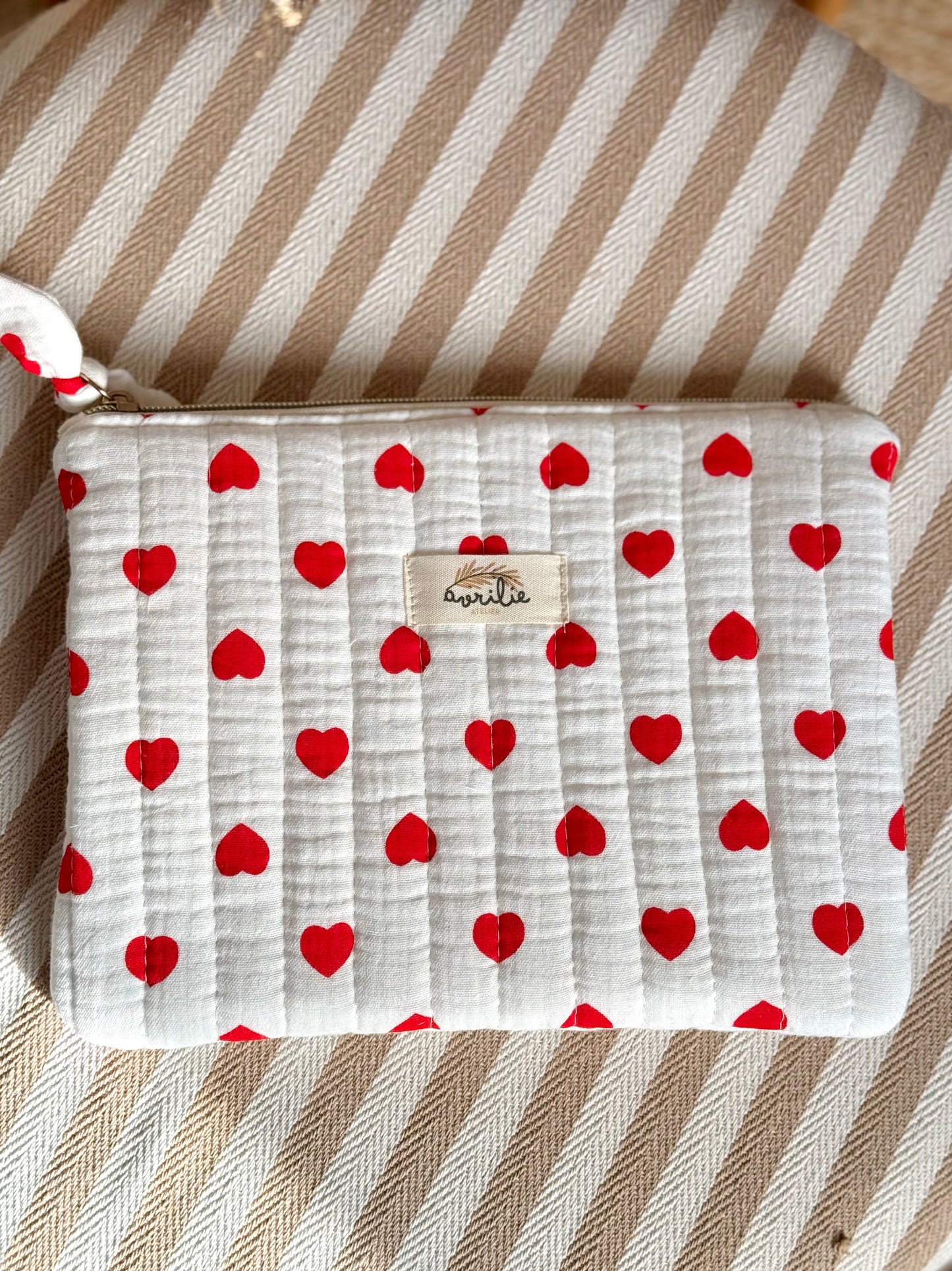 Pochette plate en gaze de coton COEUR ROUGE