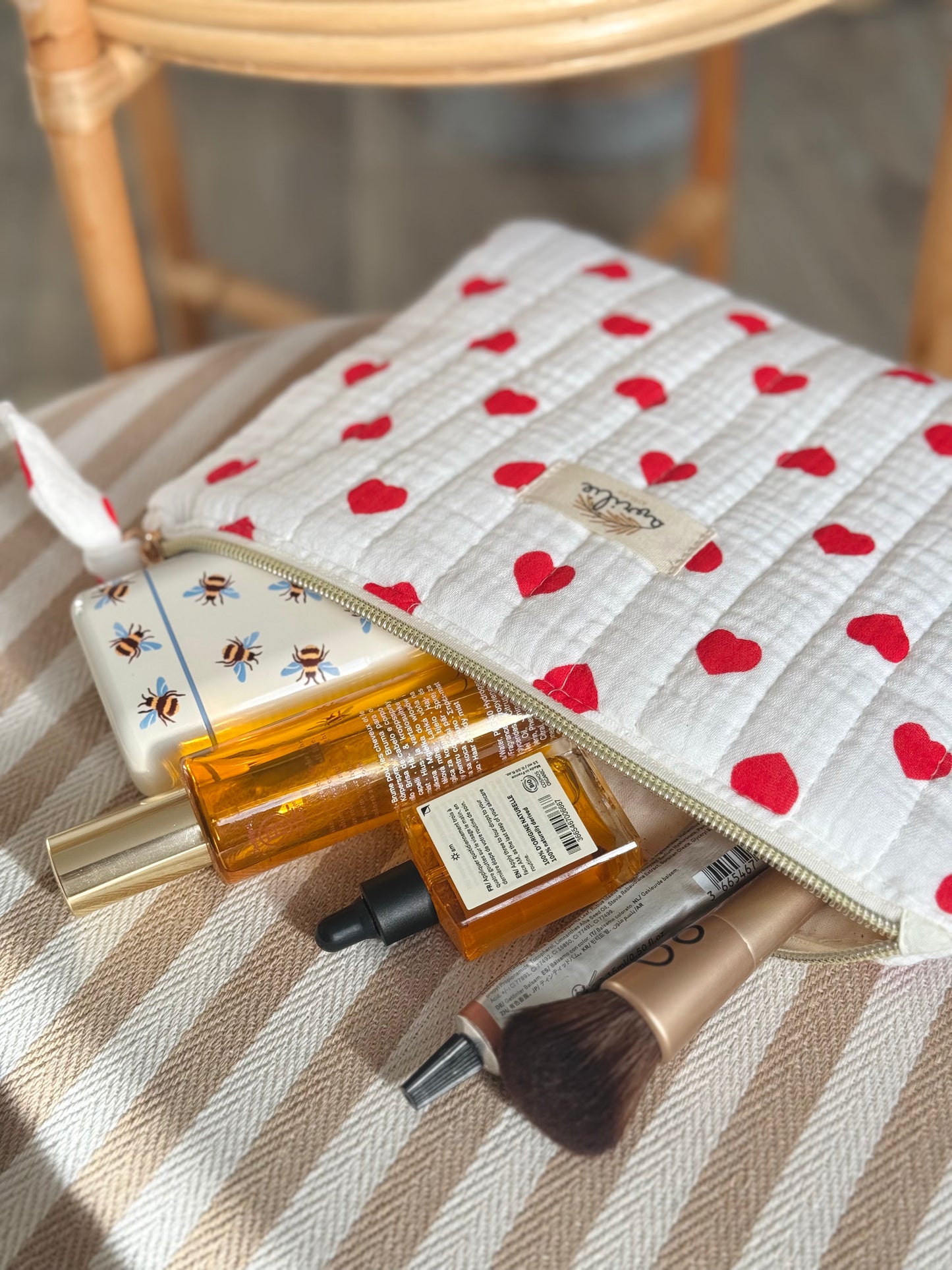 Pochette plate en gaze de coton COEUR ROUGE
