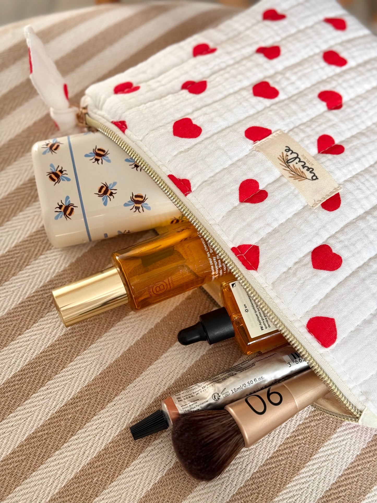 Pochette plate en gaze de coton COEUR ROUGE