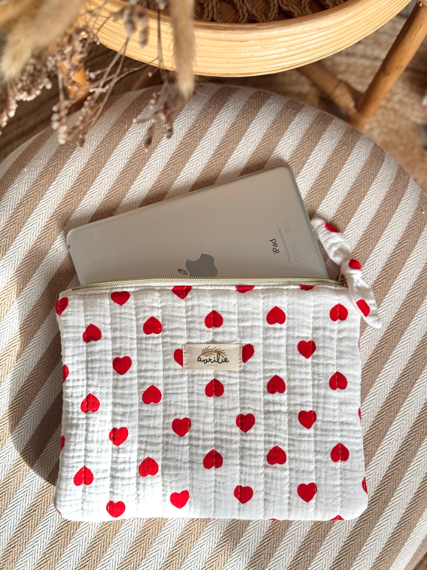 Pochette plate en gaze de coton COEUR ROUGE