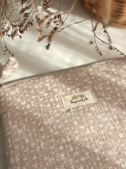 Customizable toiletry bag